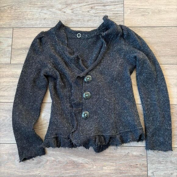 Vintage Black wool sweater with frilly ruffles and button closure boho - Picture 3 of 7